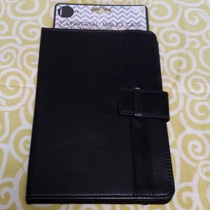 7" universal tablet case NWT